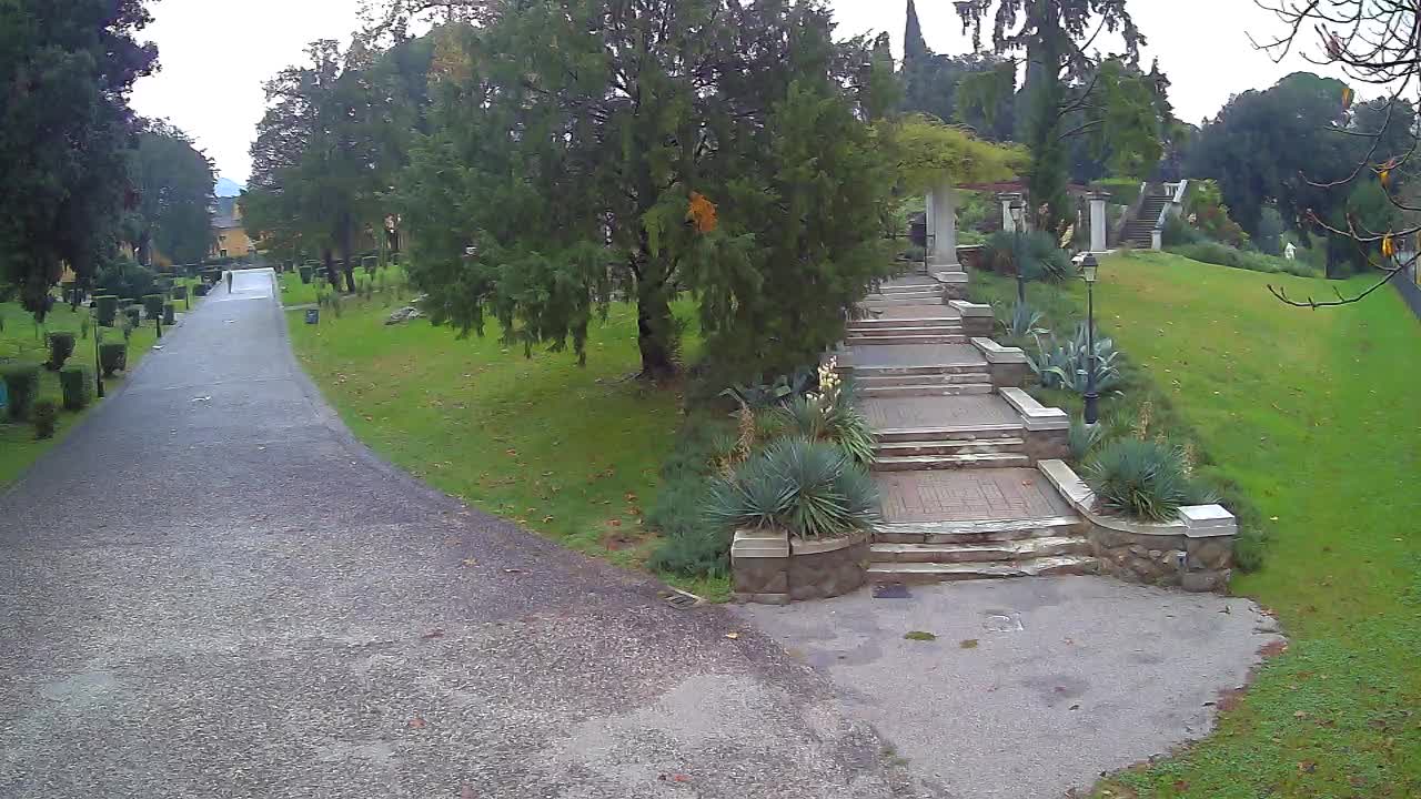 Spletna kamera park Coronini Kronberg – Gorica
