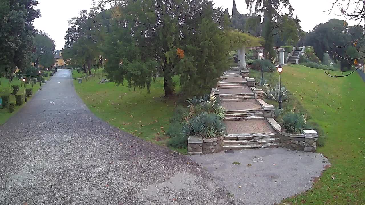 Spletna kamera park Coronini Kronberg – Gorica