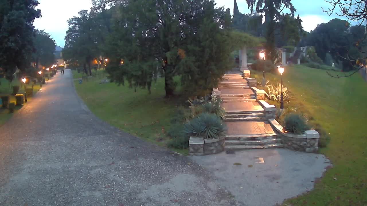 Parco Coronini-Cronberg Live Webcam – Green Oasis