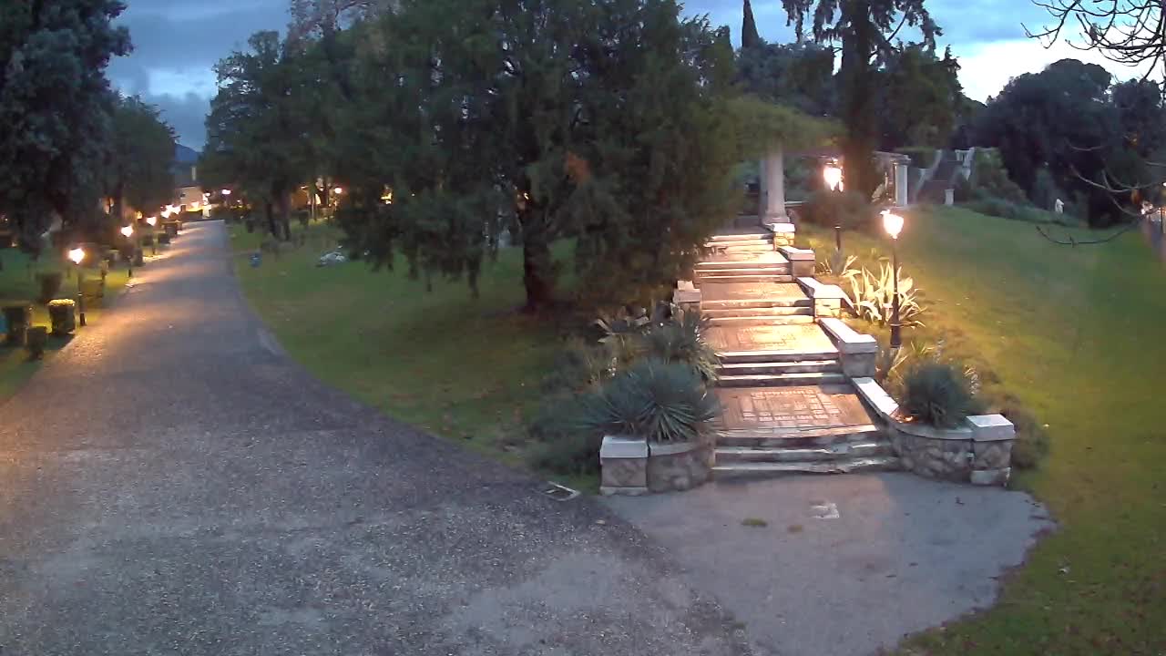Parco Coronini-Cronberg Live Webcam – Green Oasis
