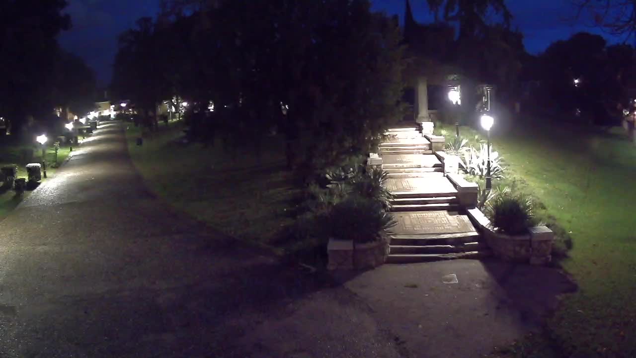 Parco Coronini-Cronberg Live Webcam – Green Oasis