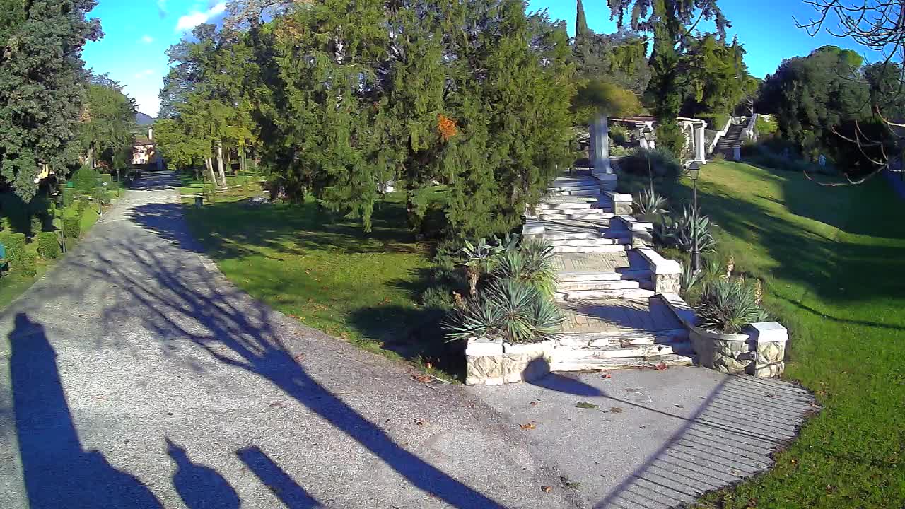 Spletna kamera park Coronini Kronberg – Gorica