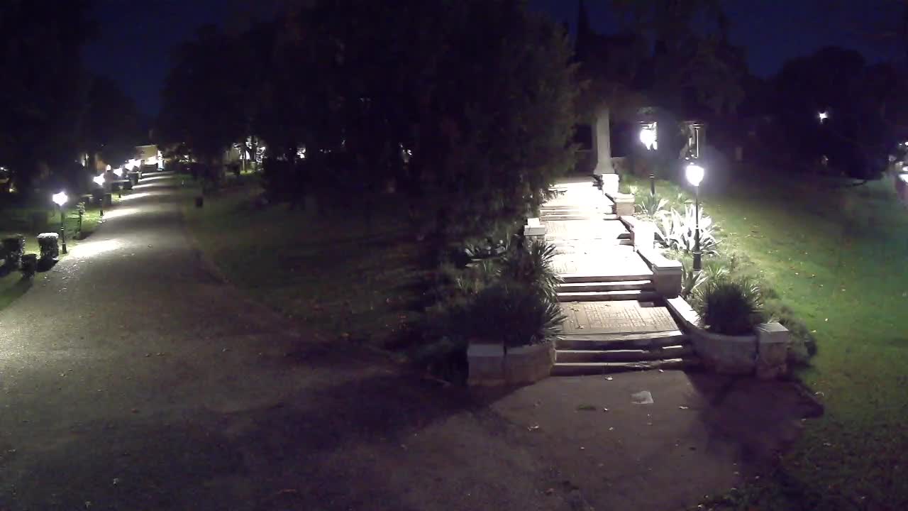 Parco Coronini-Cronberg Live Webcam – Green Oasis