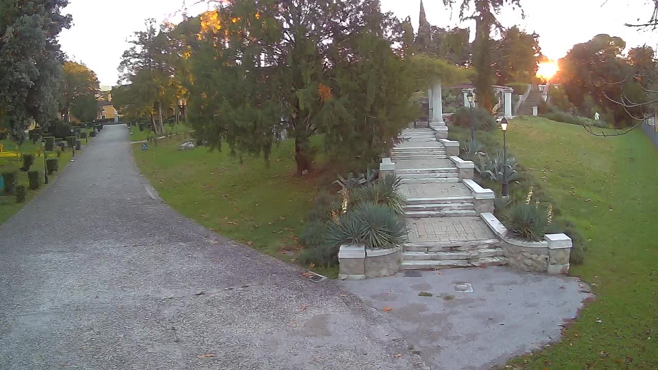 Spletna kamera park Coronini Kronberg – Gorica