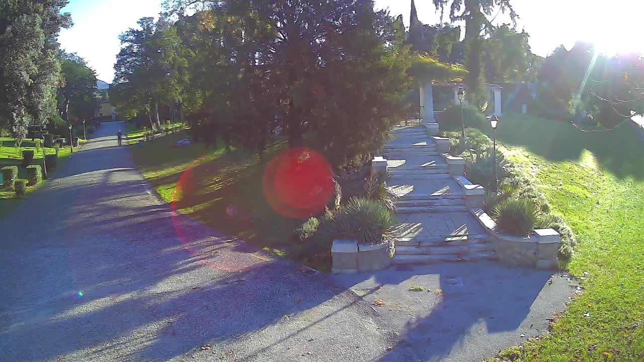 Spletna kamera park Coronini Kronberg – Gorica