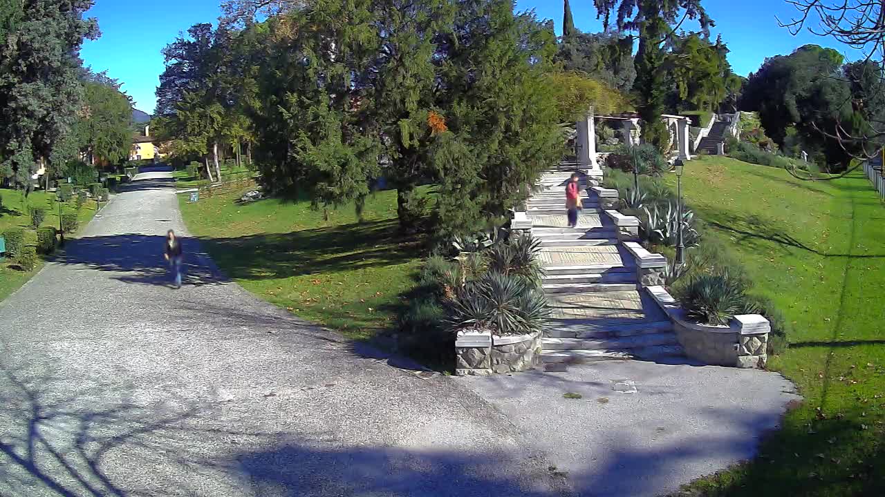 Parco Coronini-Cronberg Live Webcam – Green Oasis