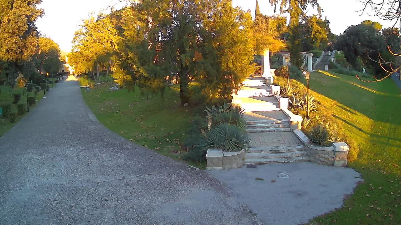 Parco Coronini-Cronberg Live Webcam – Green Oasis