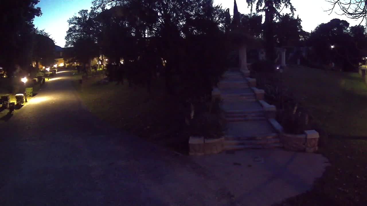 Spletna kamera park Coronini Kronberg – Gorica