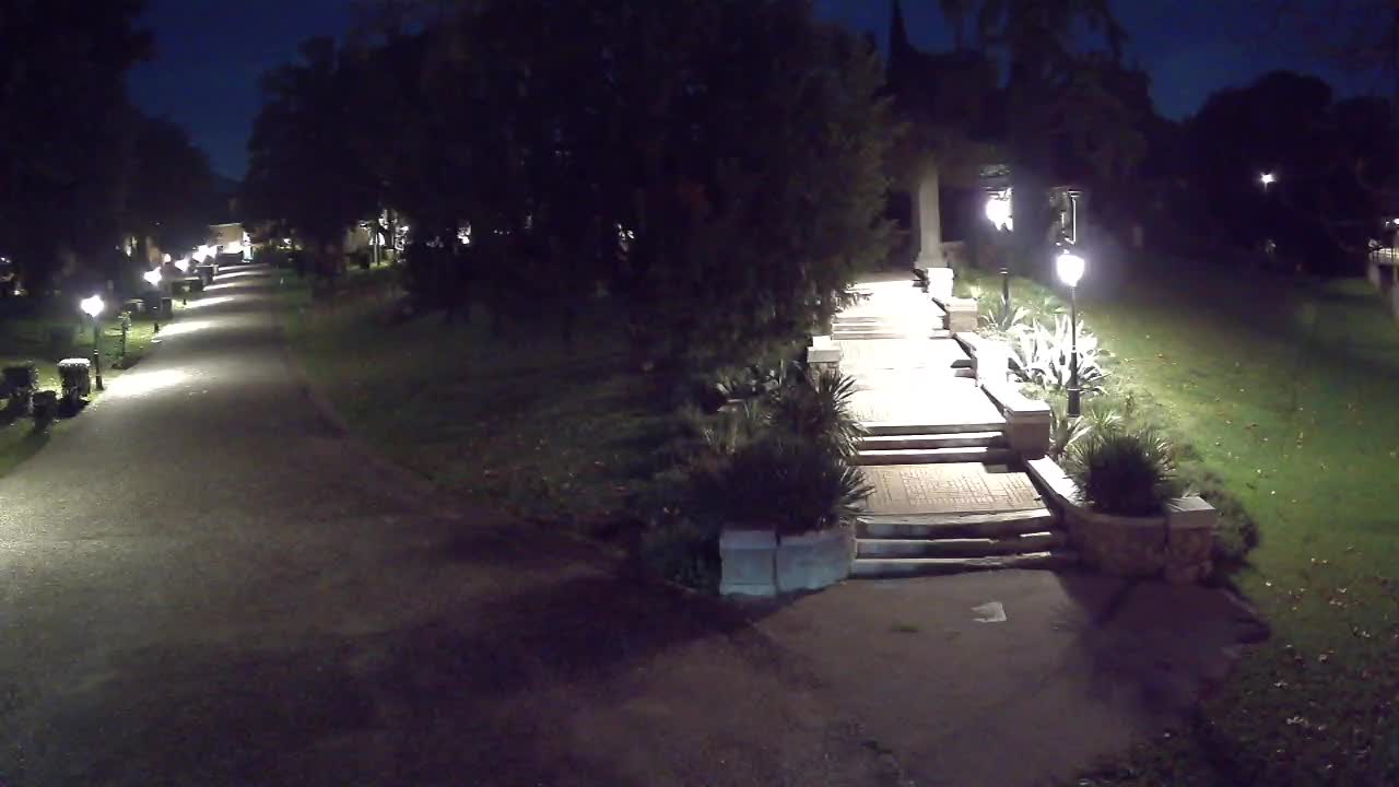 Parco Coronini-Cronberg Live Webcam – Green Oasis