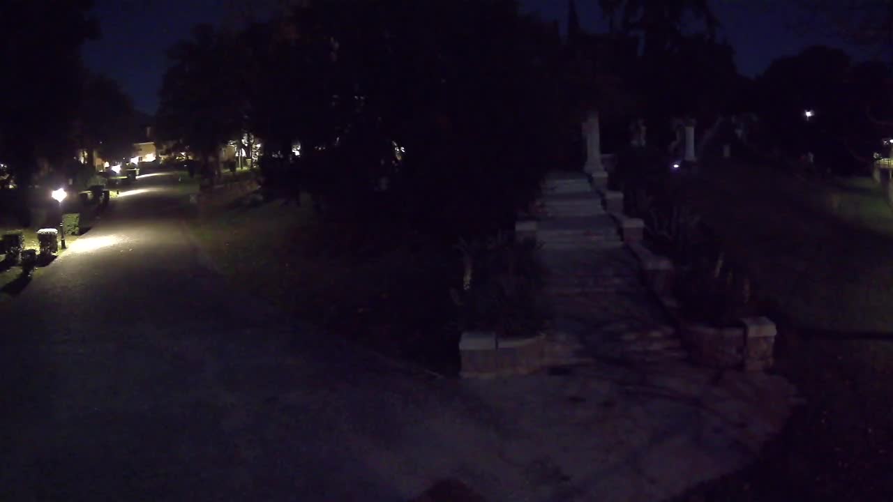 Parco Coronini-Cronberg Live Webcam – Green Oasis