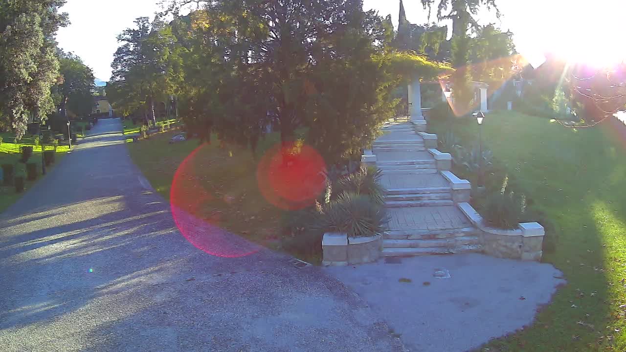 Spletna kamera park Coronini Kronberg – Gorica