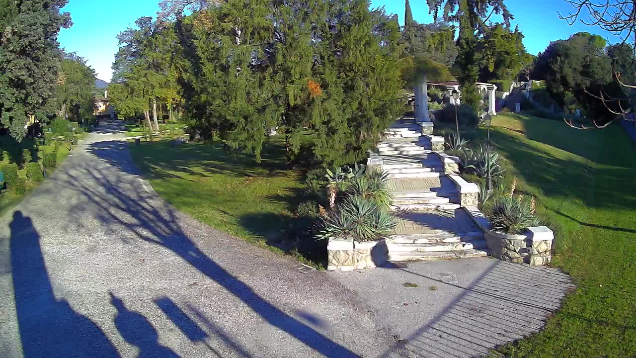 Parco Coronini-Cronberg Live Webcam – Green Oasis