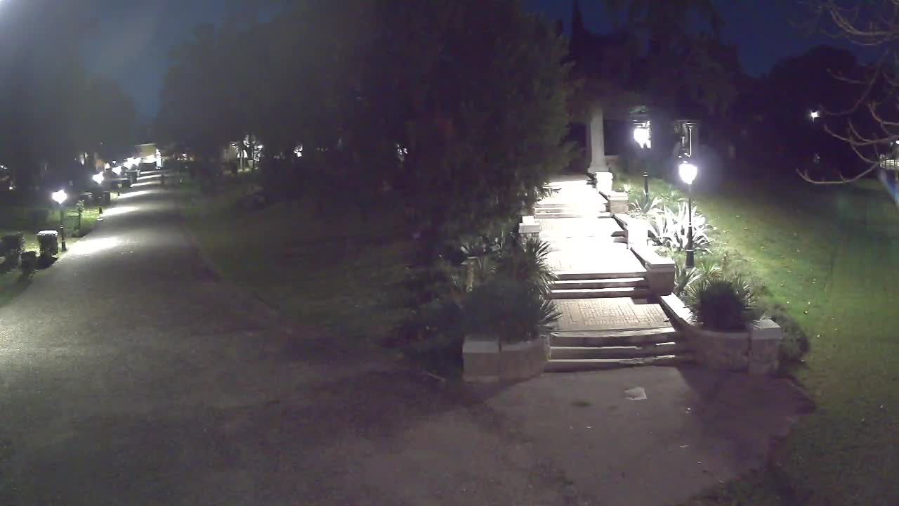 Spletna kamera park Coronini Kronberg – Gorica