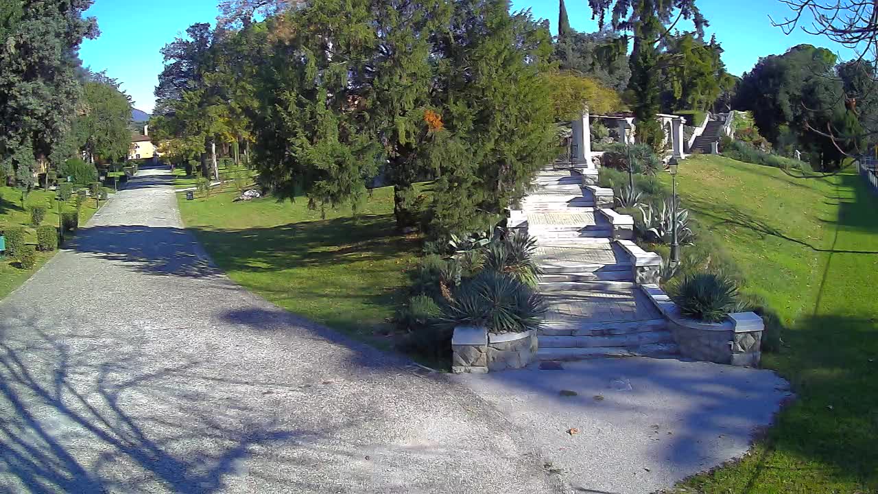 Spletna kamera park Coronini Kronberg – Gorica