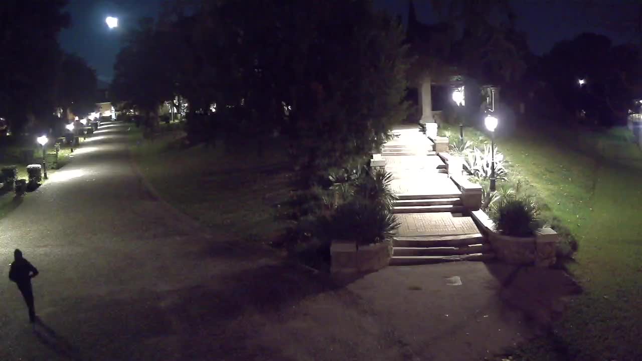 Parco Coronini-Cronberg Live Webcam – Green Oasis