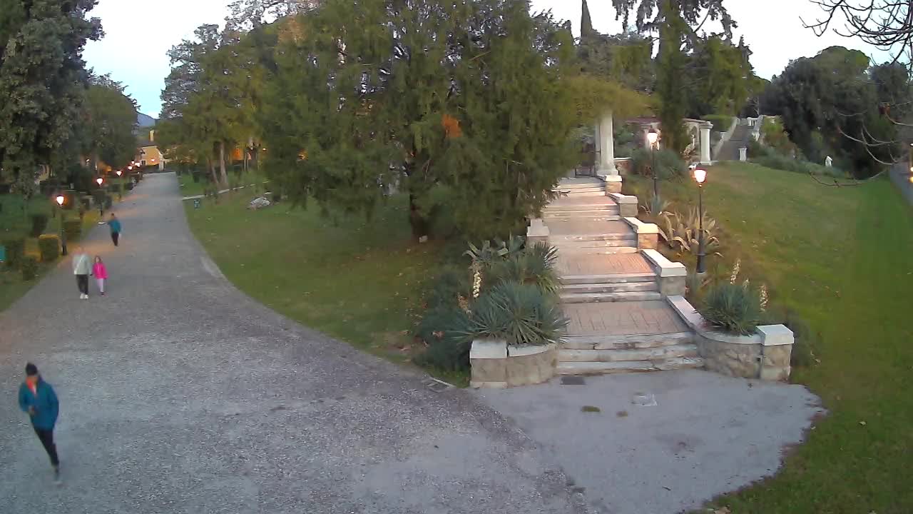 Parco Coronini-Cronberg Live Webcam – Green Oasis