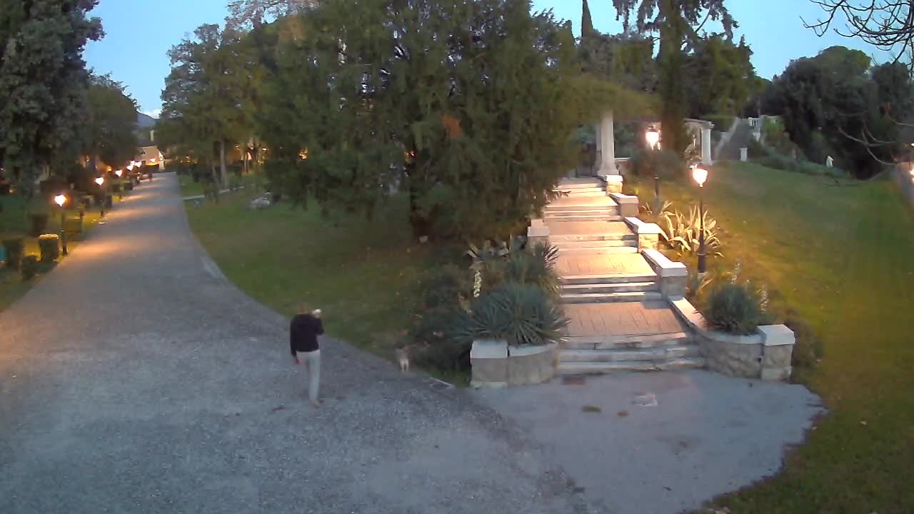 Parco Coronini-Cronberg Live Webcam – Green Oasis