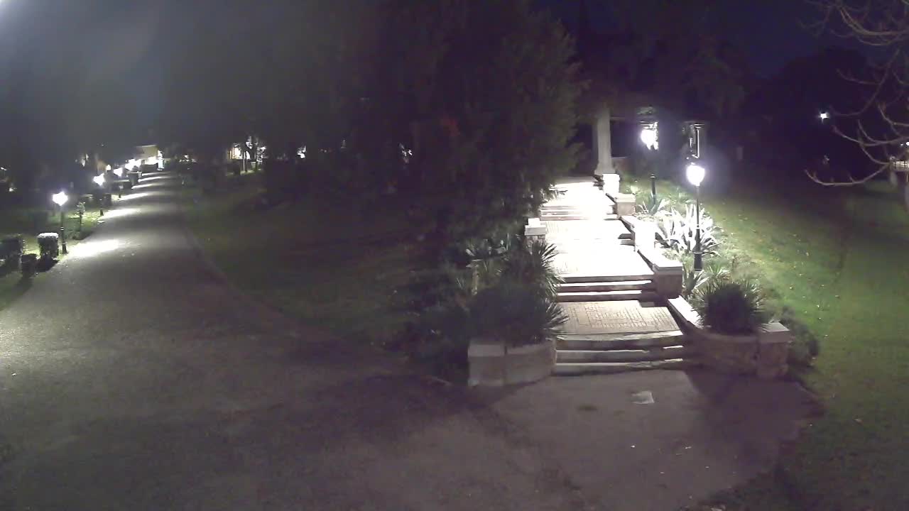 Parco Coronini-Cronberg Live Webcam – Green Oasis