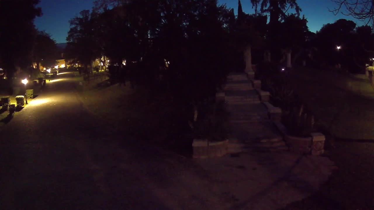 Parco Coronini-Cronberg Live Webcam – Green Oasis