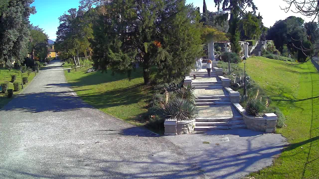 Spletna kamera park Coronini Kronberg – Gorica