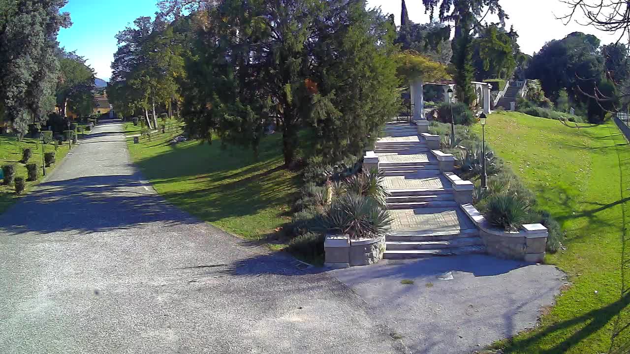 Spletna kamera park Coronini Kronberg – Gorica