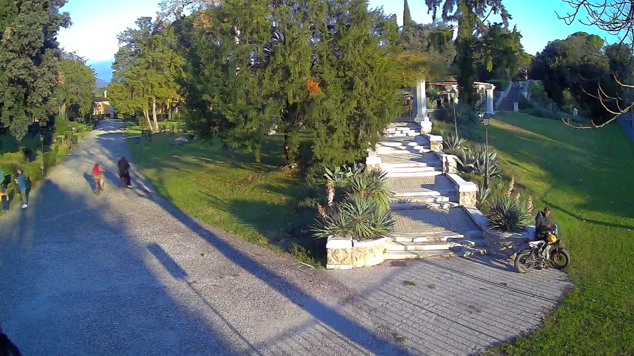 Spletna kamera park Coronini Kronberg – Gorica