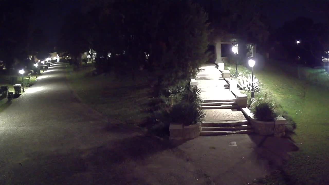 Parco Coronini-Cronberg Live Webcam – Green Oasis