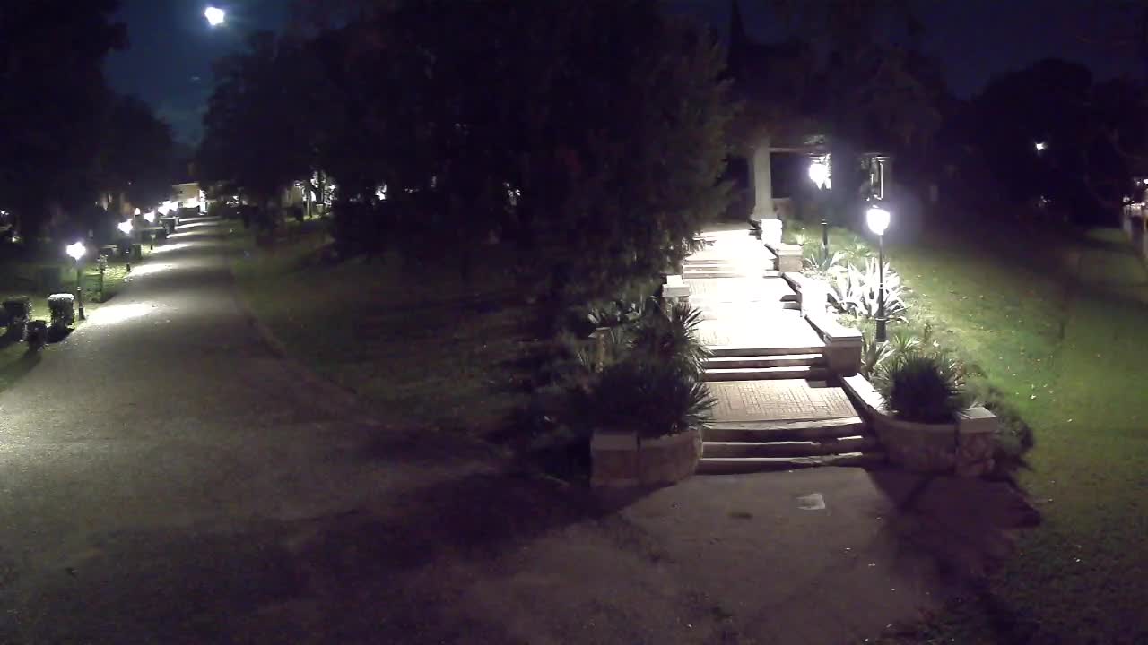 Parco Coronini-Cronberg Live Webcam – Green Oasis