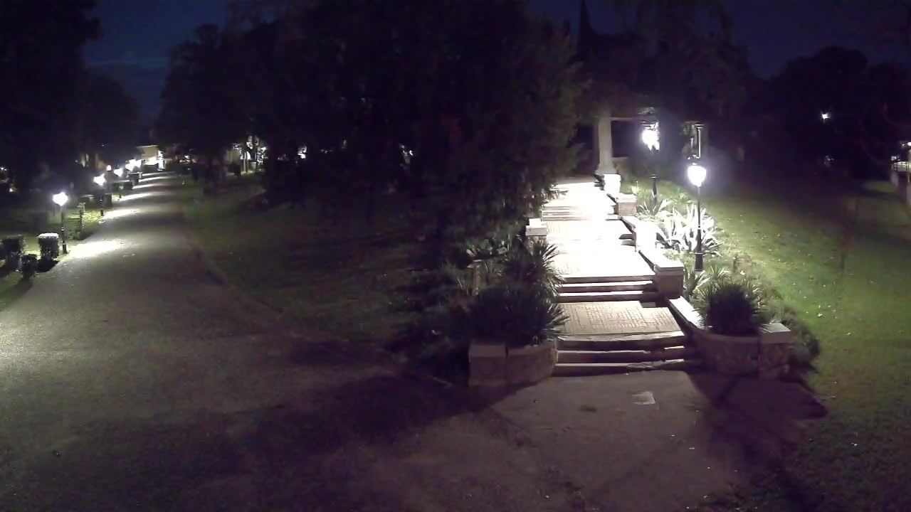 Spletna kamera park Coronini Kronberg – Gorica