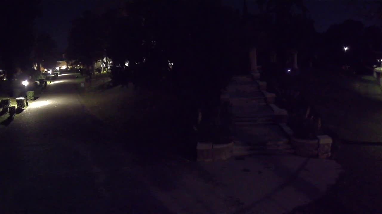 Parco Coronini-Cronberg Live Webcam – Green Oasis