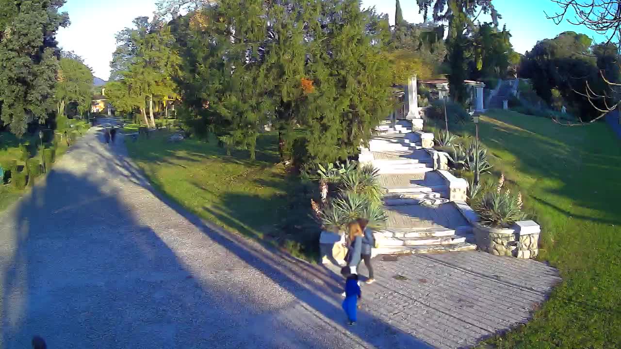 Parco Coronini-Cronberg Live Webcam – Green Oasis