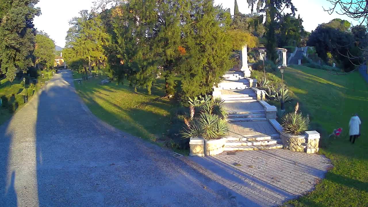 Spletna kamera park Coronini Kronberg – Gorica