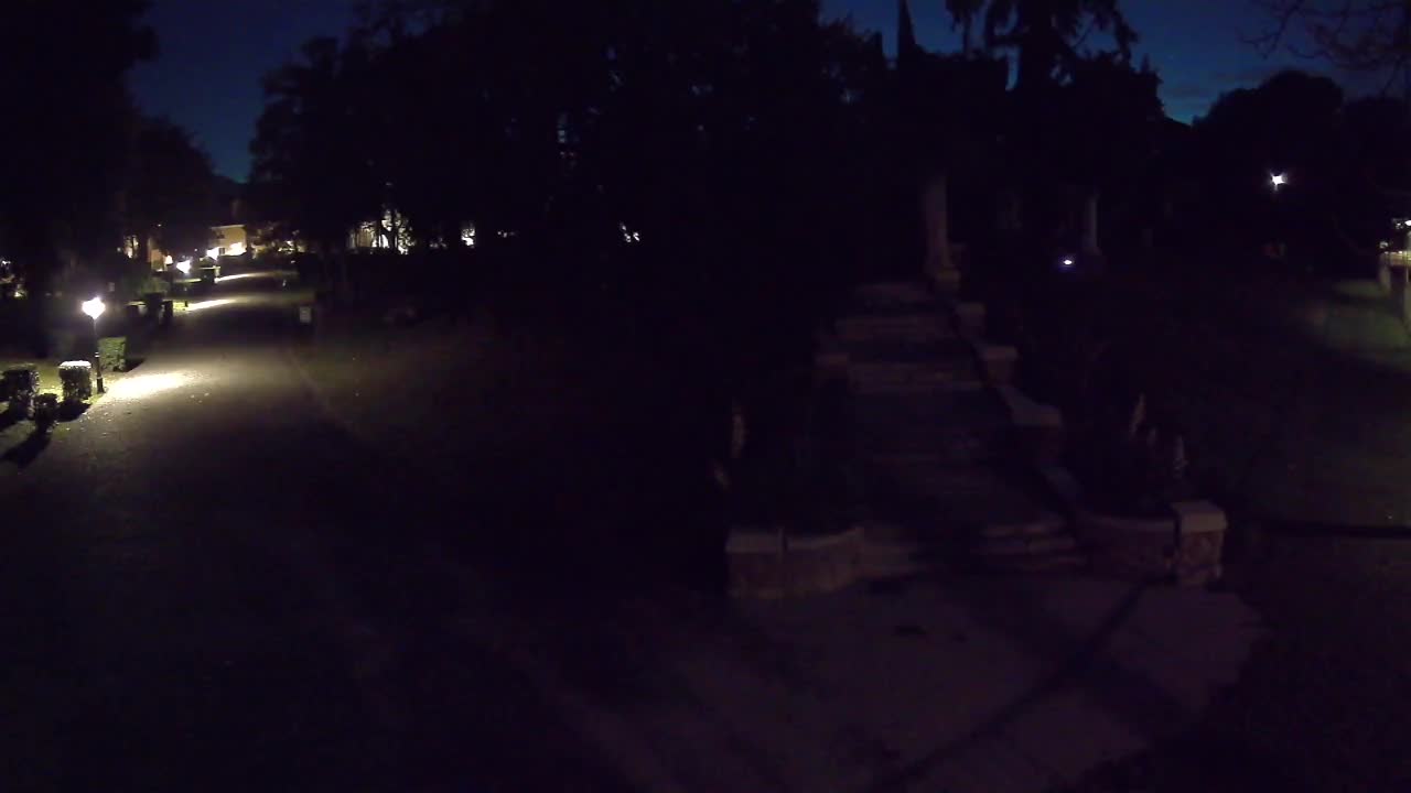 Parco Coronini-Cronberg Live Webcam – Green Oasis