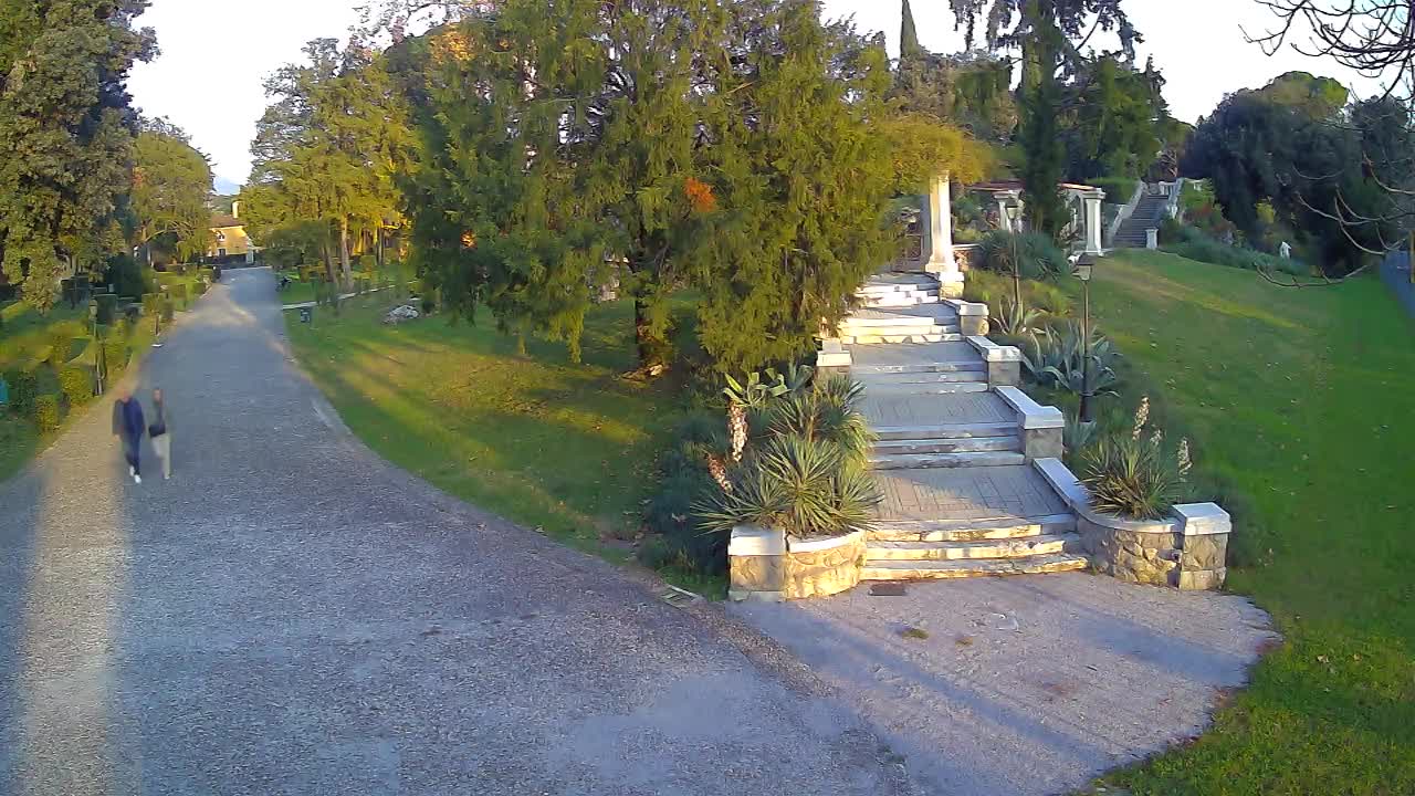 Parco Coronini-Cronberg Live Webcam – Green Oasis