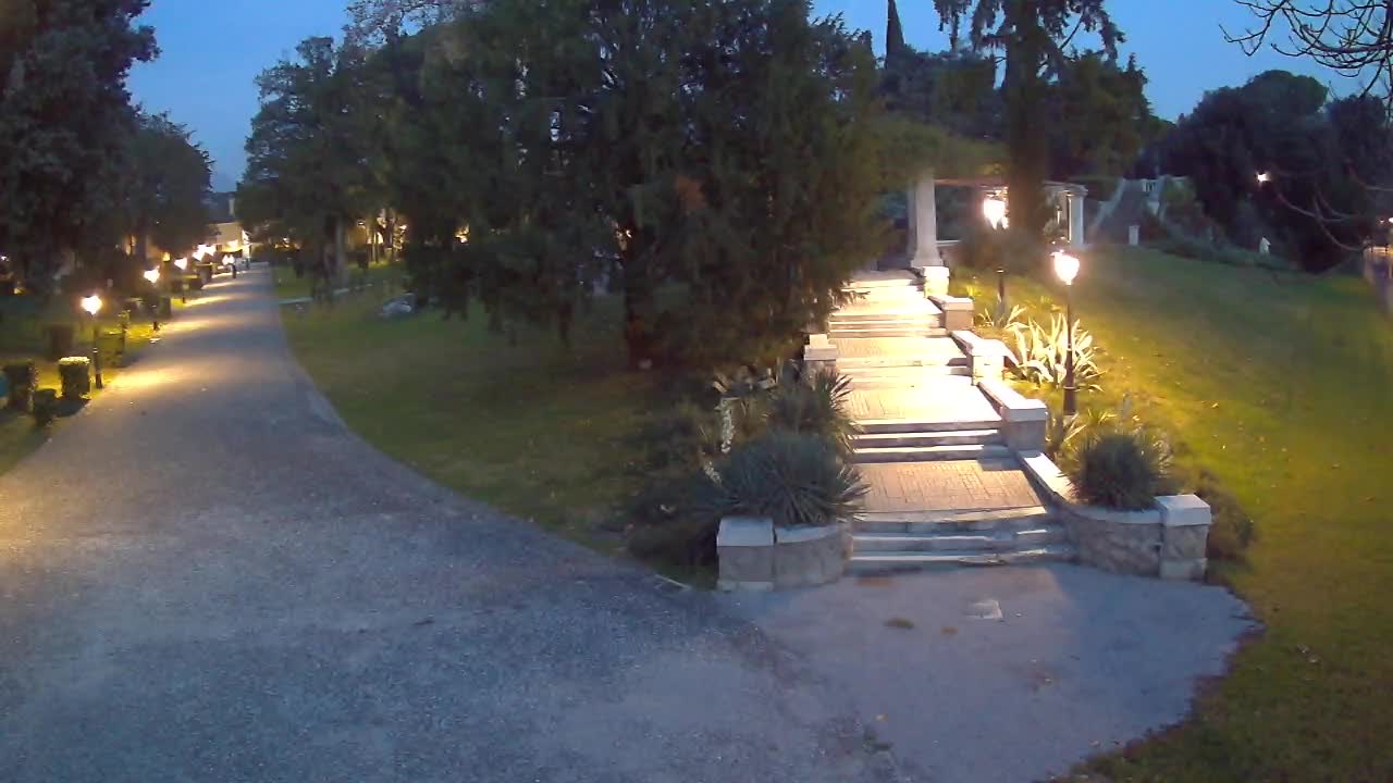 Parco Coronini-Cronberg Live Webcam – Green Oasis