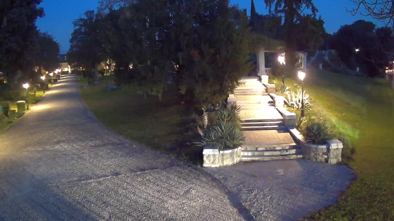 Spletna kamera park Coronini Kronberg – Gorica