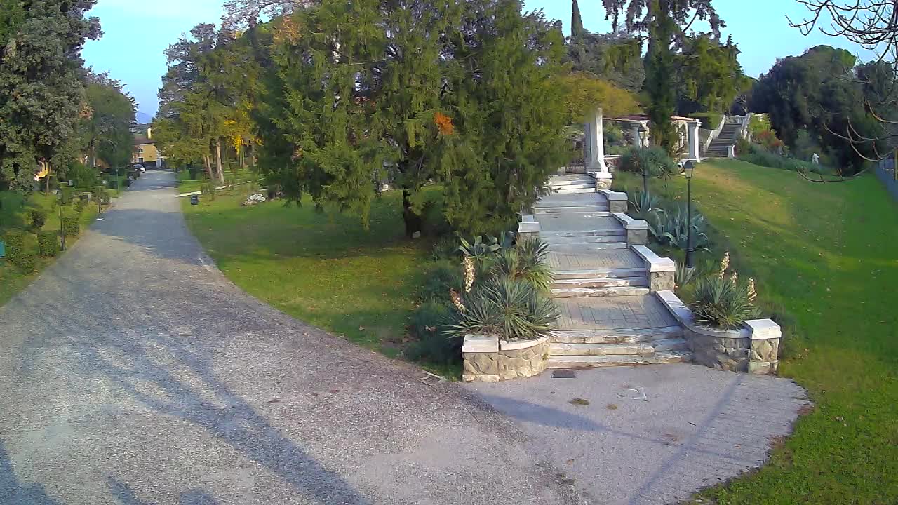 Spletna kamera park Coronini Kronberg – Gorica