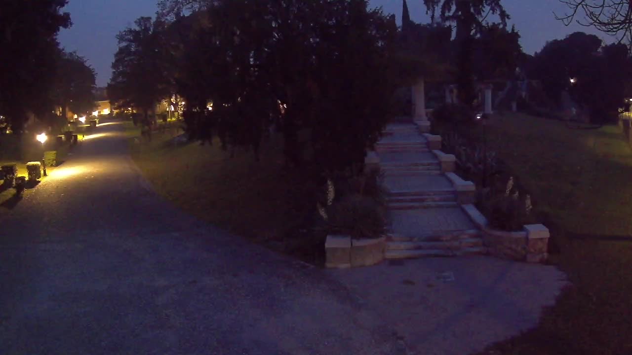 Parco Coronini-Cronberg Live Webcam – Green Oasis