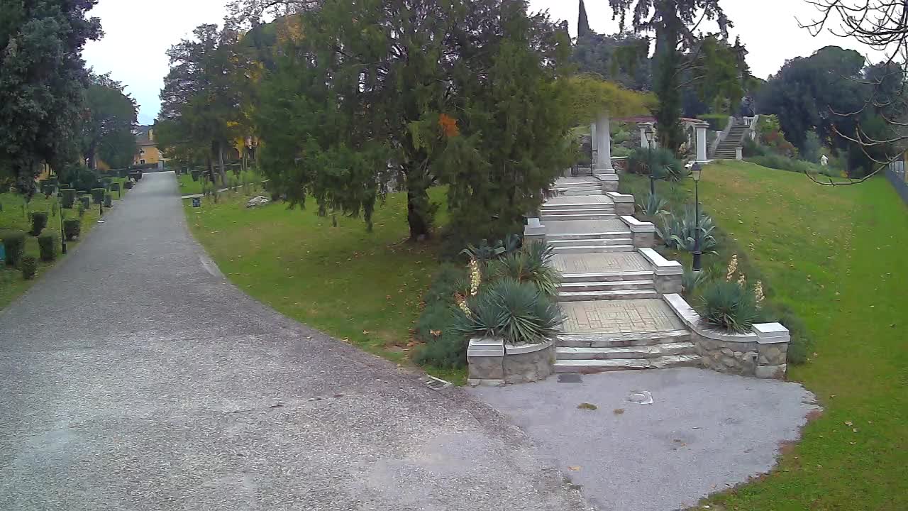 Parco Coronini-Cronberg Live Webcam – Green Oasis