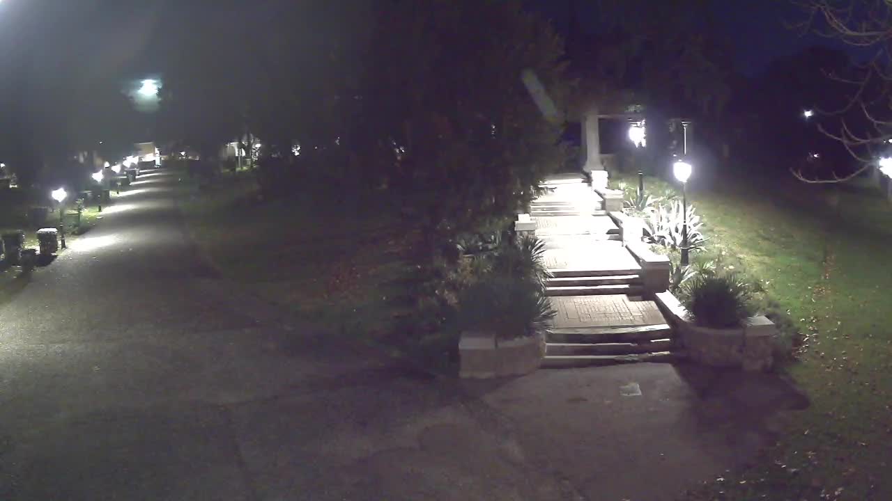 Parco Coronini-Cronberg Live Webcam – Green Oasis