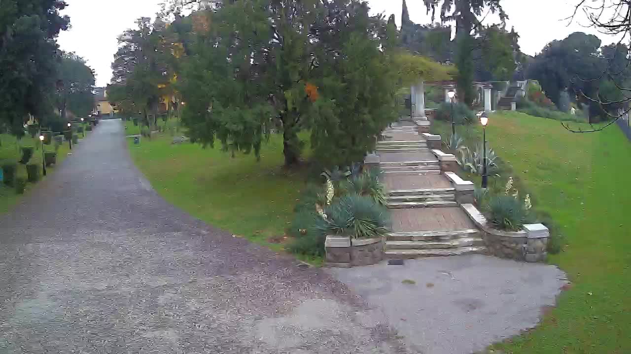 Parco Coronini-Cronberg Live Webcam – Green Oasis
