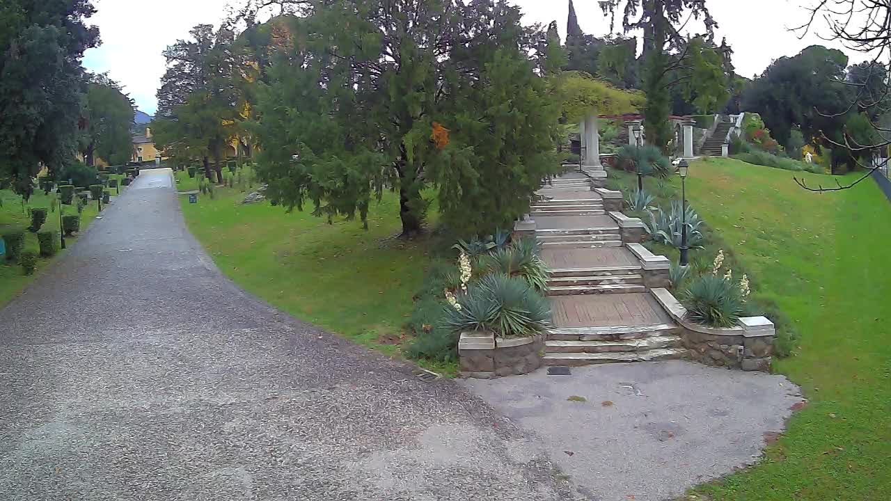 Spletna kamera park Coronini Kronberg – Gorica