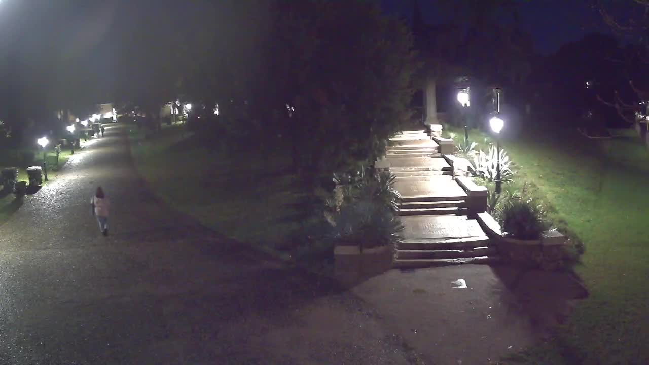 Spletna kamera park Coronini Kronberg – Gorica