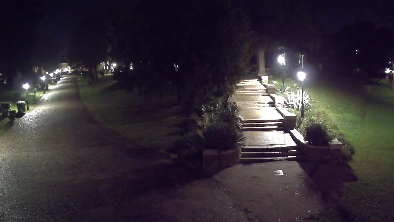 Spletna kamera park Coronini Kronberg – Gorica