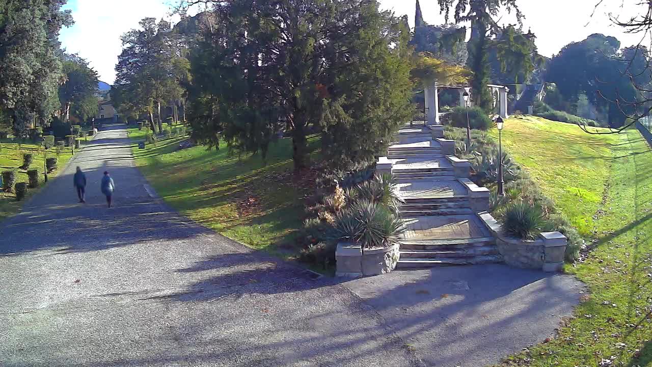 Parco Coronini-Cronberg Live Webcam – Green Oasis