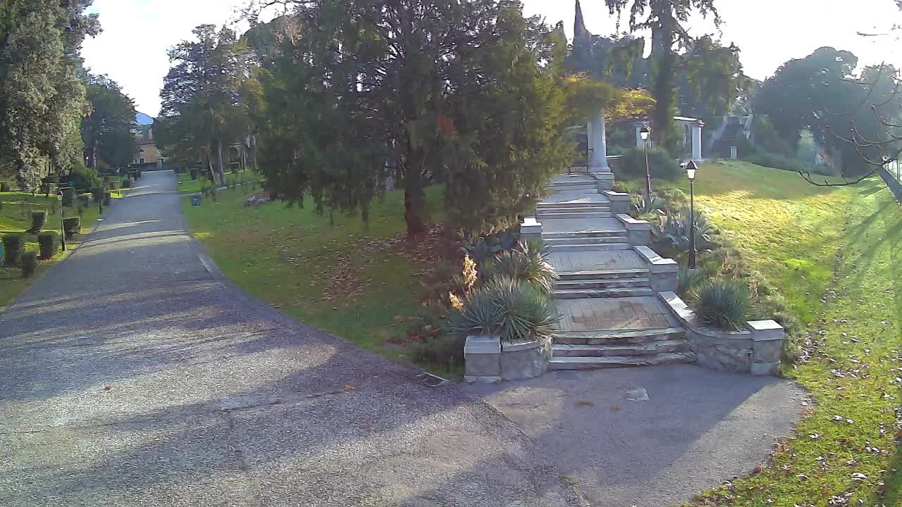 Parco Coronini-Cronberg Live Webcam – Green Oasis