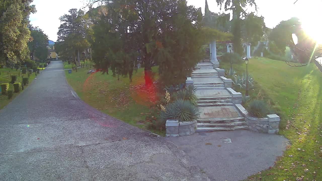 Parco Coronini-Cronberg Live Webcam – Green Oasis