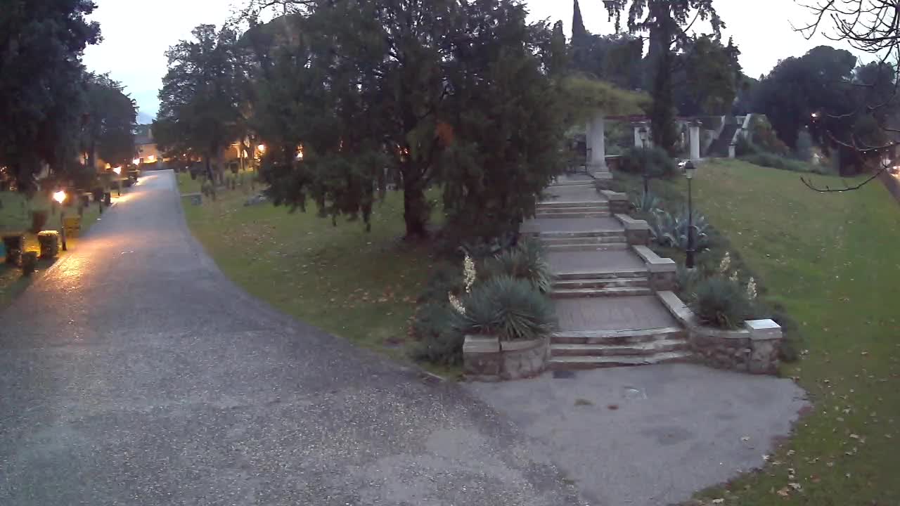 Spletna kamera park Coronini Kronberg – Gorica