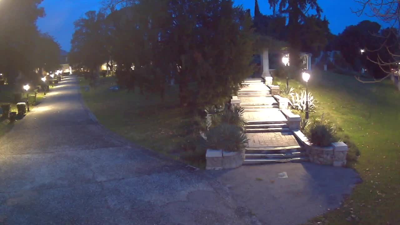 Parco Coronini-Cronberg Live Webcam – Green Oasis