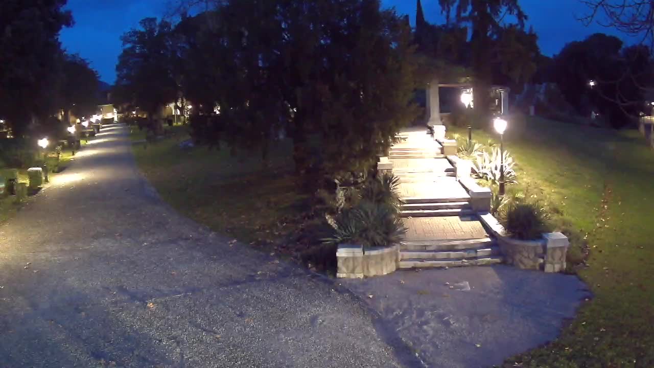 Spletna kamera park Coronini Kronberg – Gorica